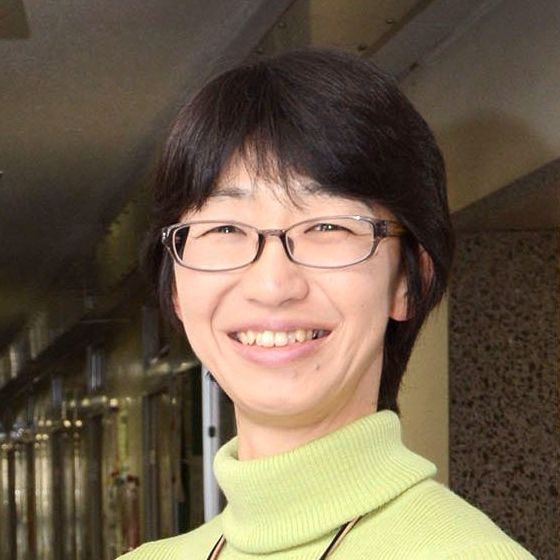 文学部　モート, セーラ 教授